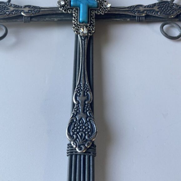 Vintage Southwestern Silver Tone Metal Crucifix Cross Wall Hanging Ornate 11X7 - Picture 9 of 12